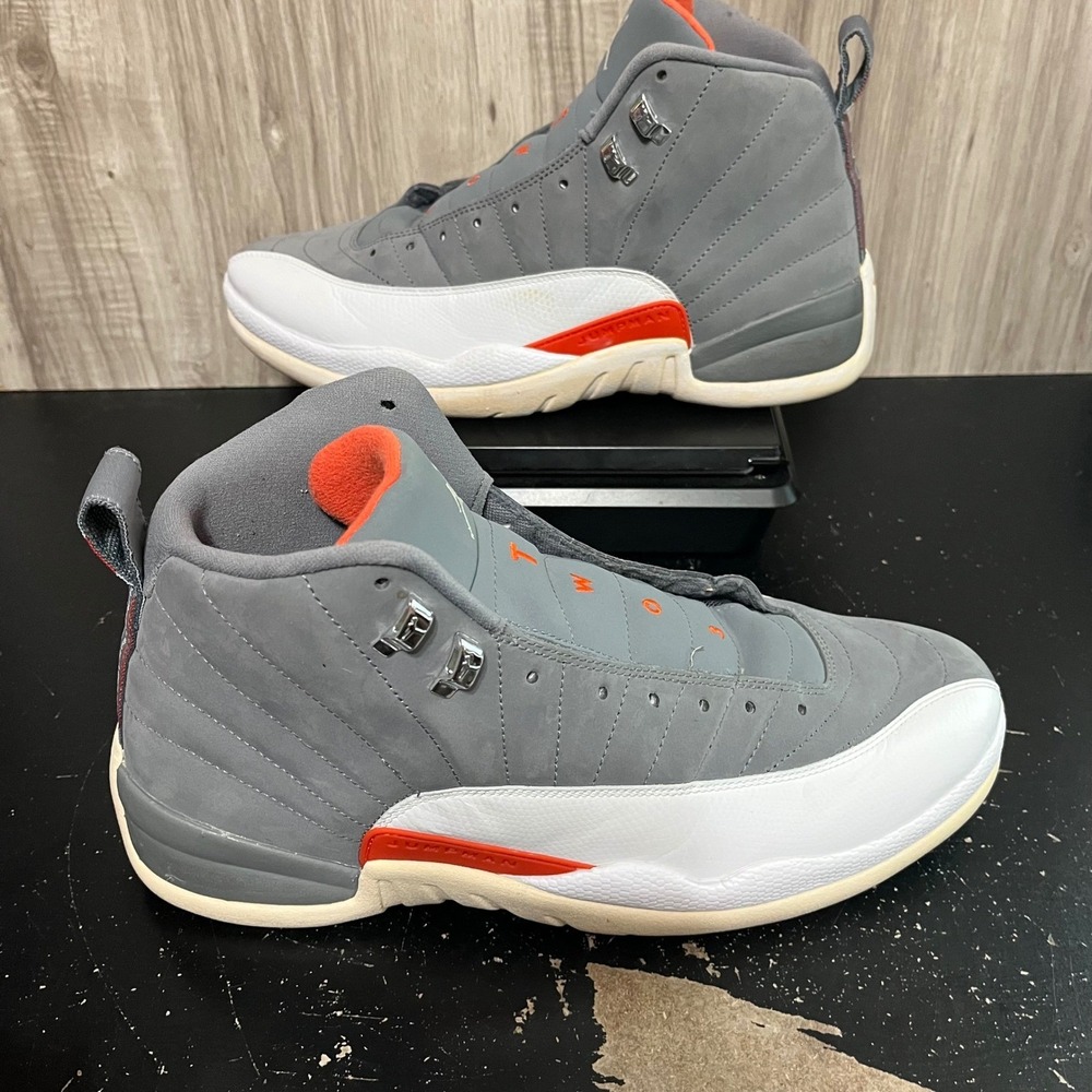 Vintage Jordan 12 Retro Cool Grey Size 13 (2012) 130690-012 - Picture 2 of 10